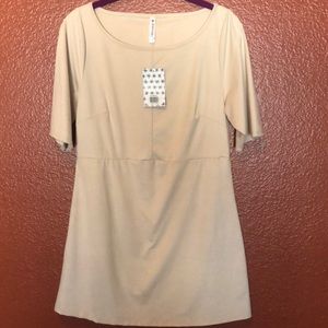 NWT Piphany Roosevelt tunic top in tan XS
